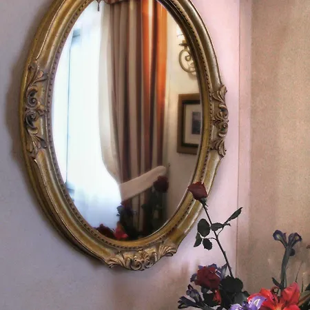 Relais Dell'orologio Готель