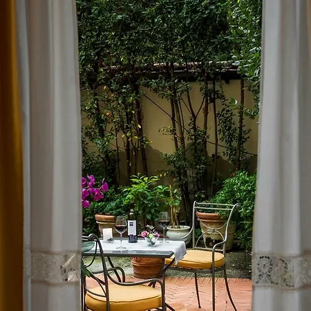 Relais Dell'orologio 4*